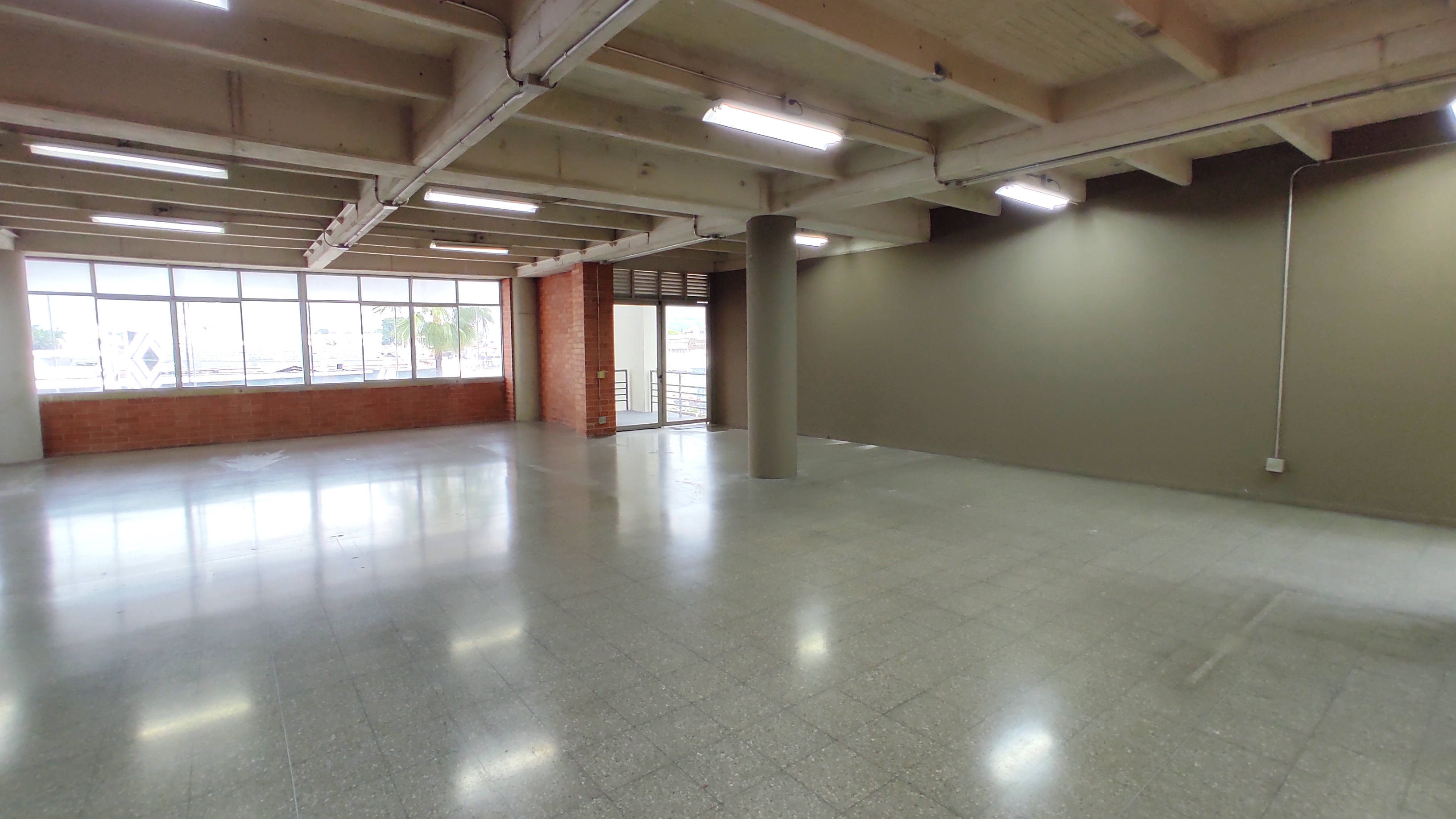 130m2 Guayabal - Medellín Oficina Arriendo