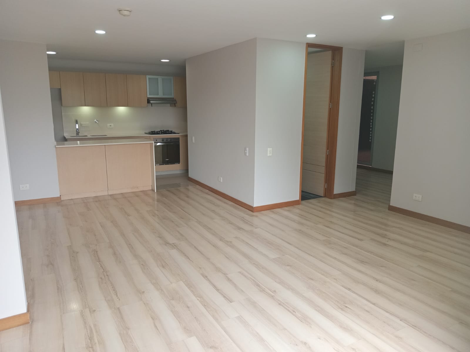 110m2 Apartamento para Arriendo en Benedictinos Envigado
