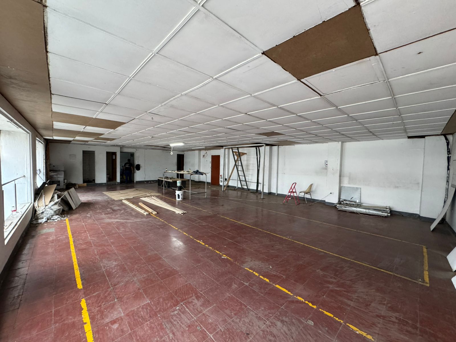 165m2 Arriendo bodega 3 er piso