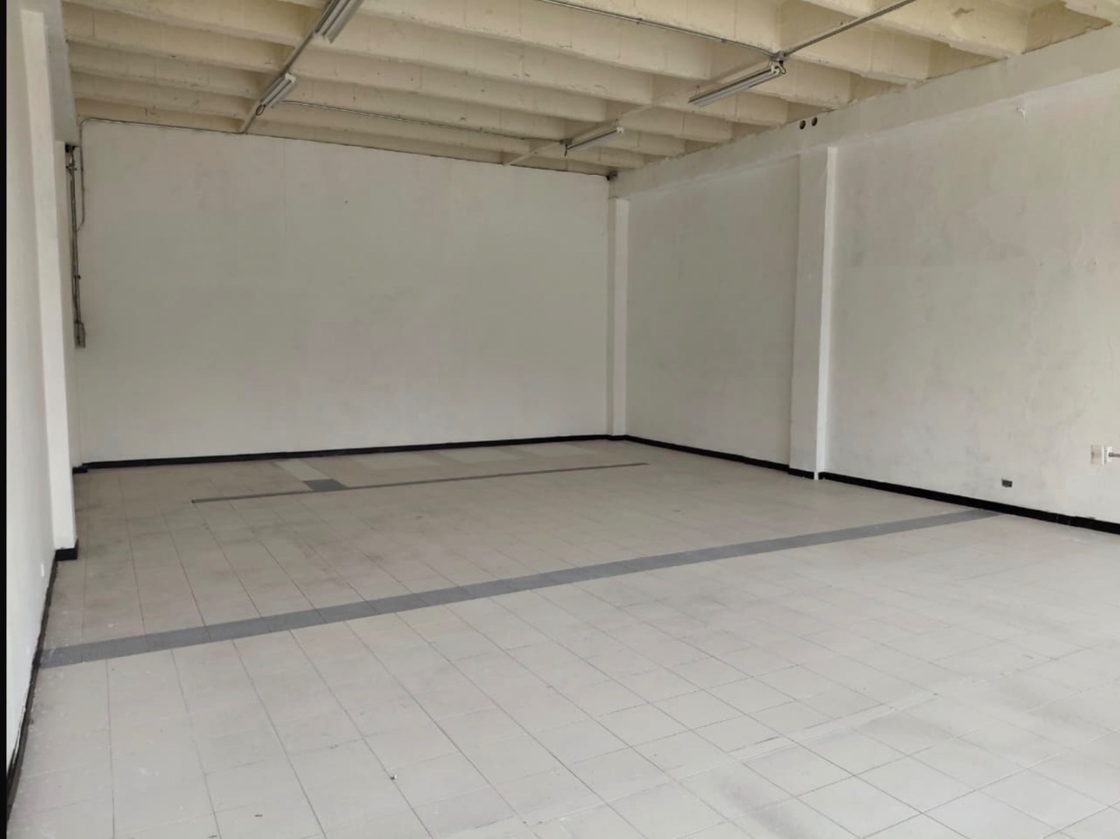 108m2 arriendo bodega Itagüí