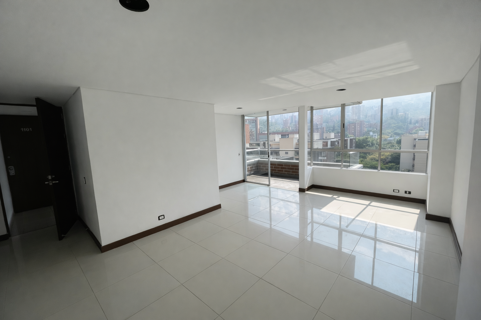 113m2 Apartamento para Arriendo en Zuñiga Envigado