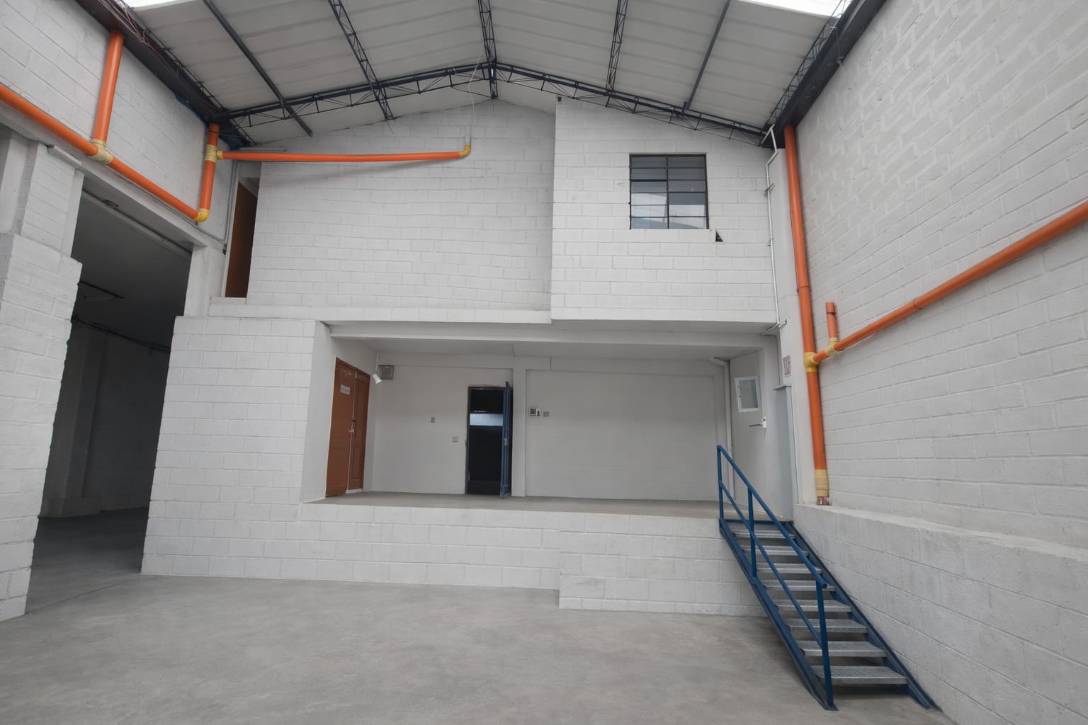 1370m2 vendo bodega Itagui