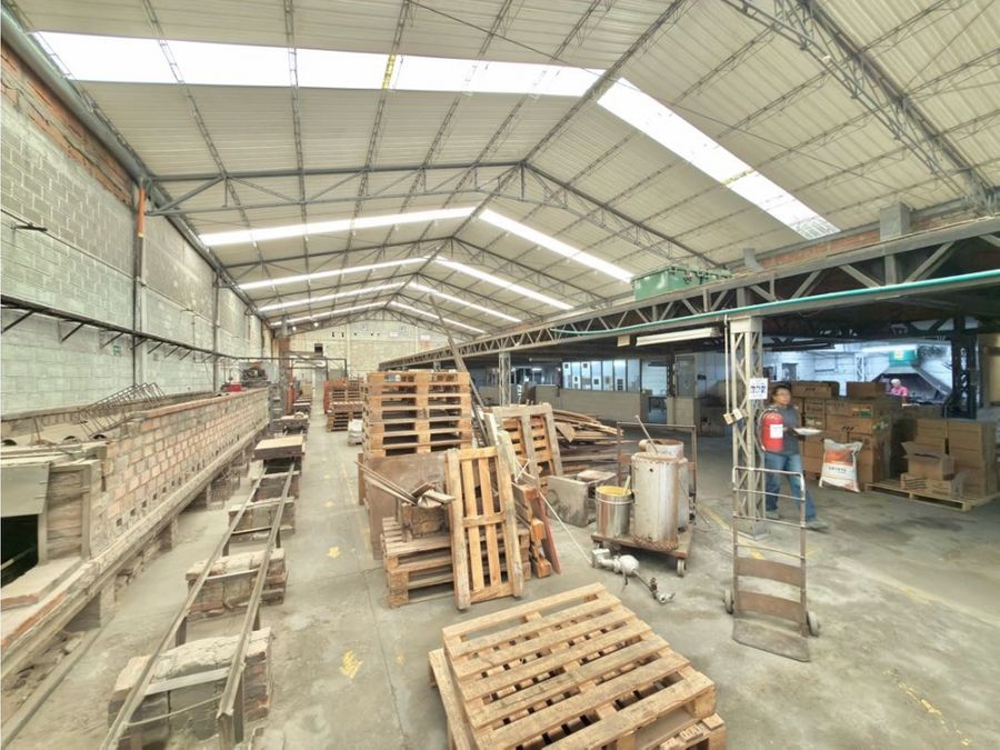 1780m2 venta bodega Itagüí