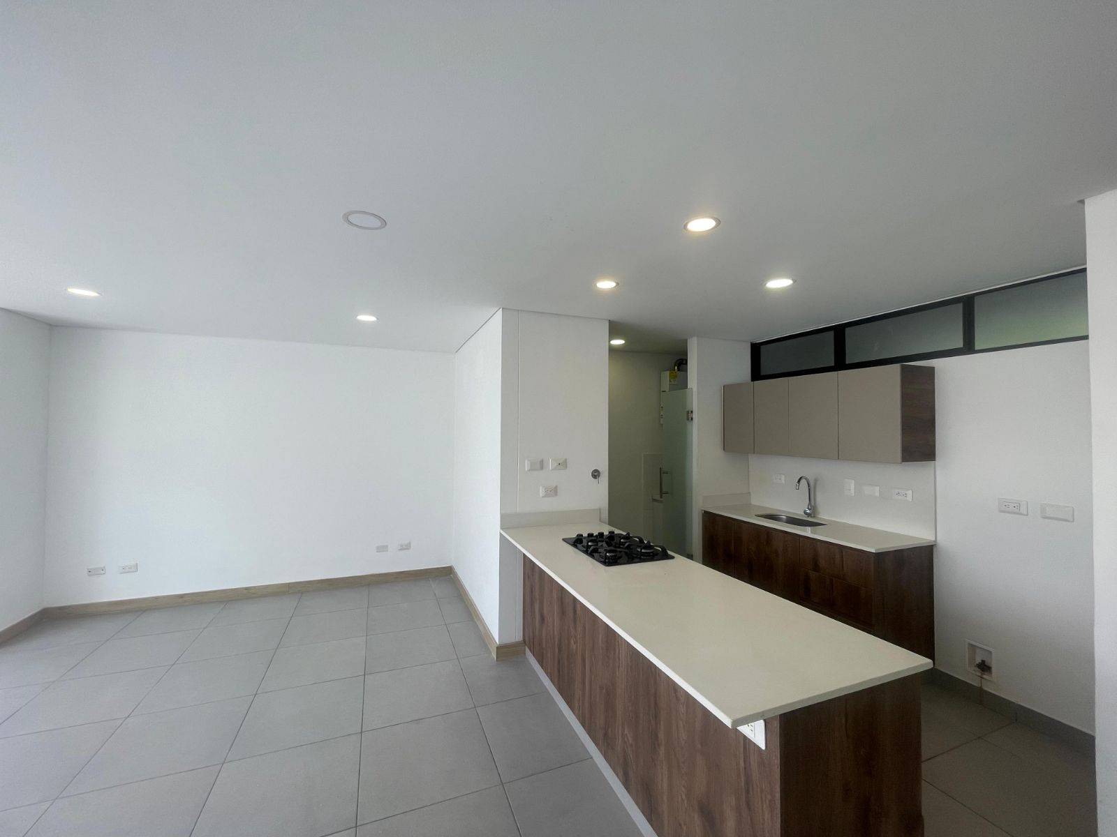 100M2 Apartamento de lujo en Poblado Medellín