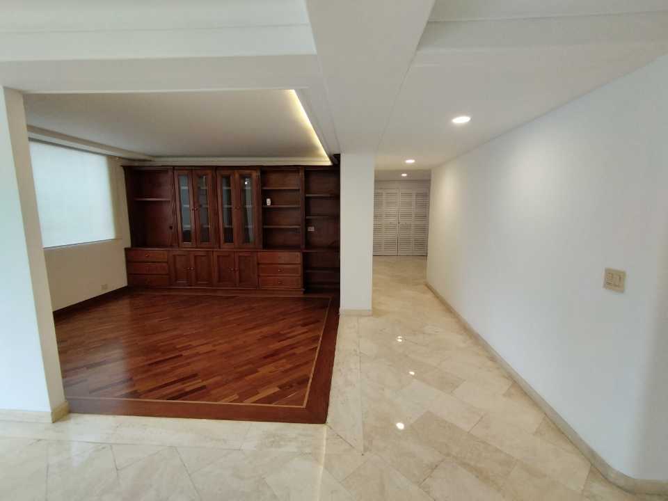 210m2 Apartamento Arriendo Poblado - Los González