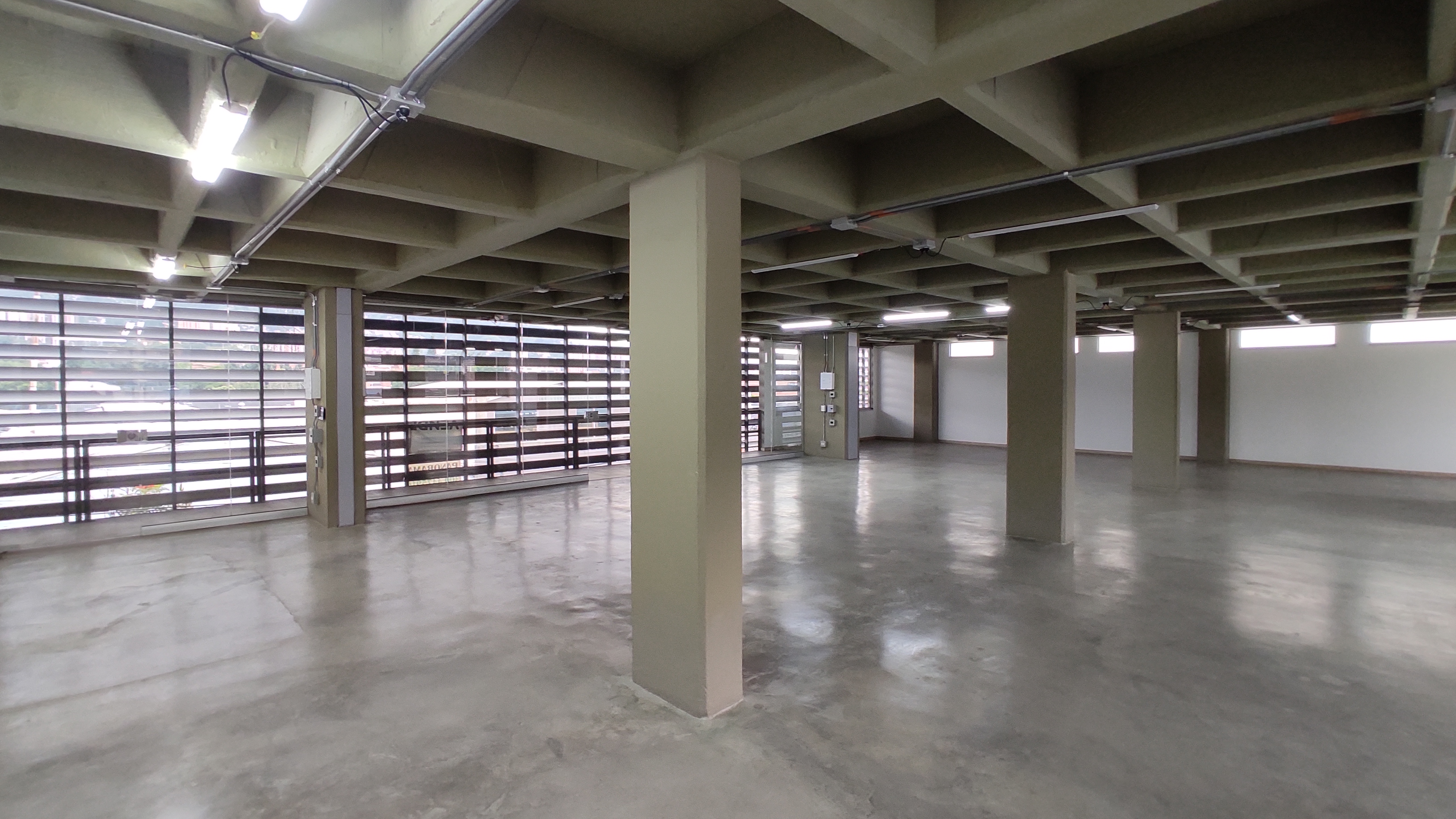 200m2 bodega / oficina 4to Piso arriendo Itagui