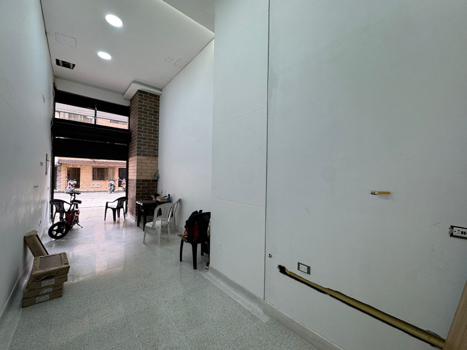 30 M2 arriendo local sabaneta