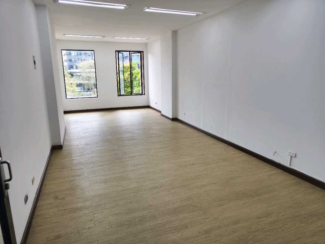 35m2 Oficina / local arriendo Poblado - Milla de Oro