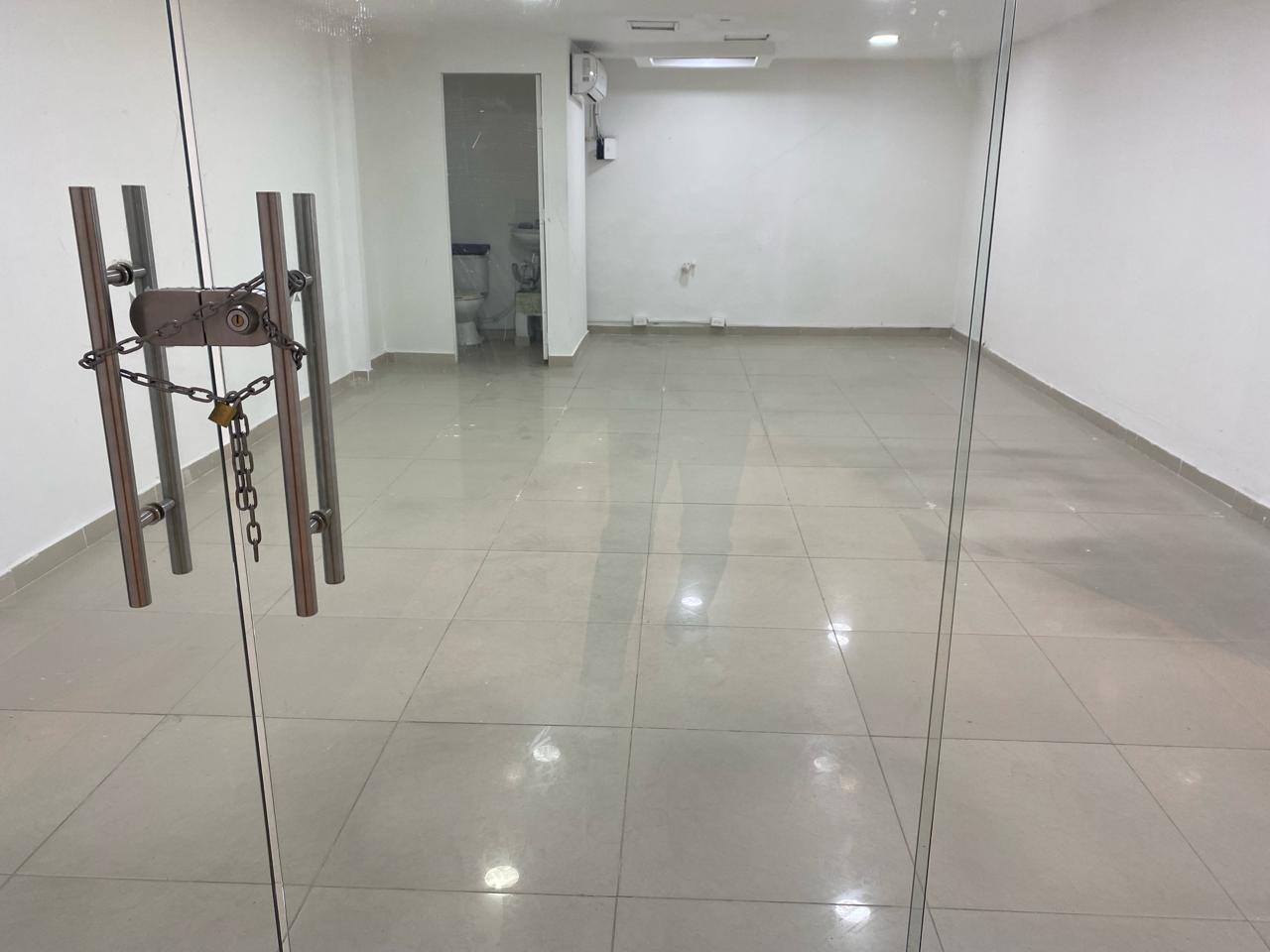 39m2 arriendo local Oviedo