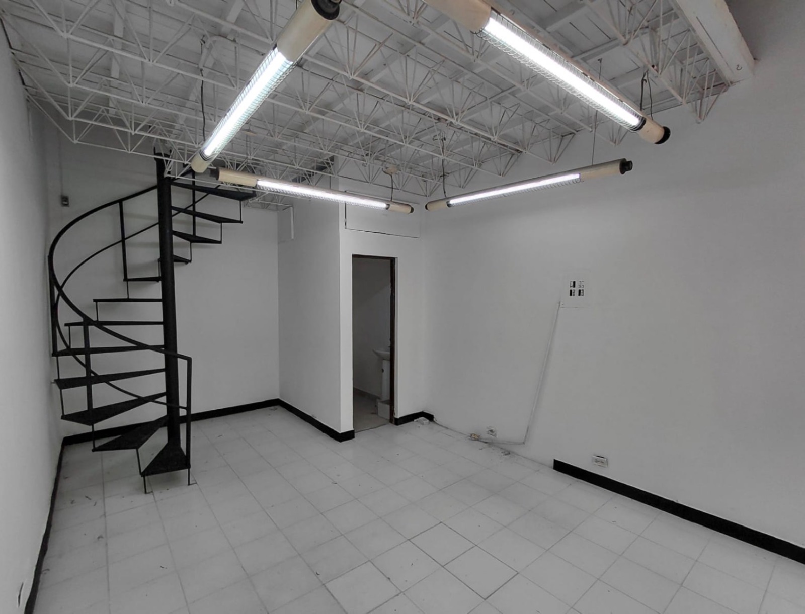 40m2 arriendo local Itagüí