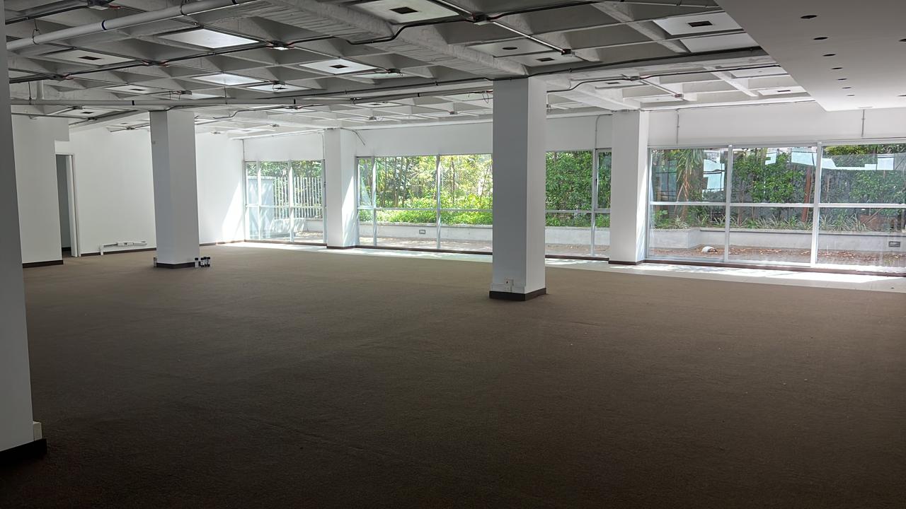 500m2 Oficina Arriendo Medellin