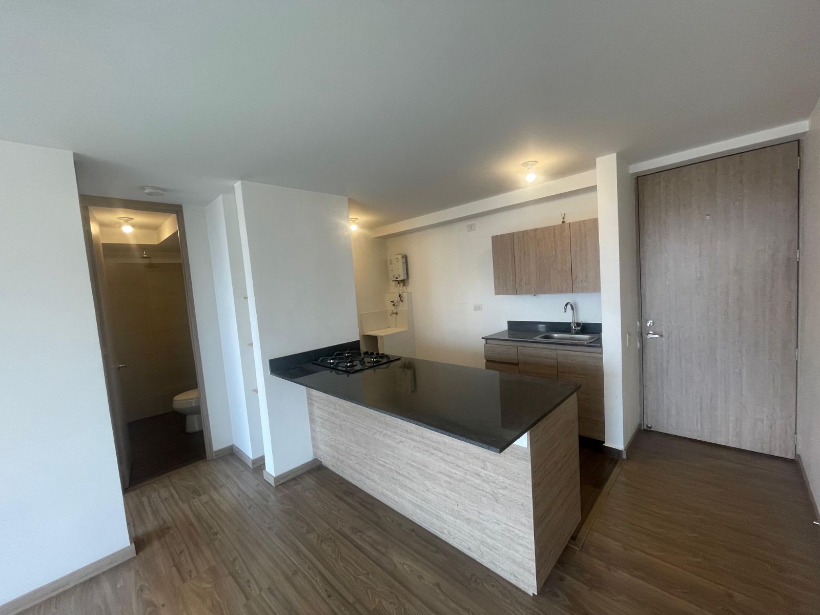 57m2 Apartamento en arrendamiento Prados de Sabaneta