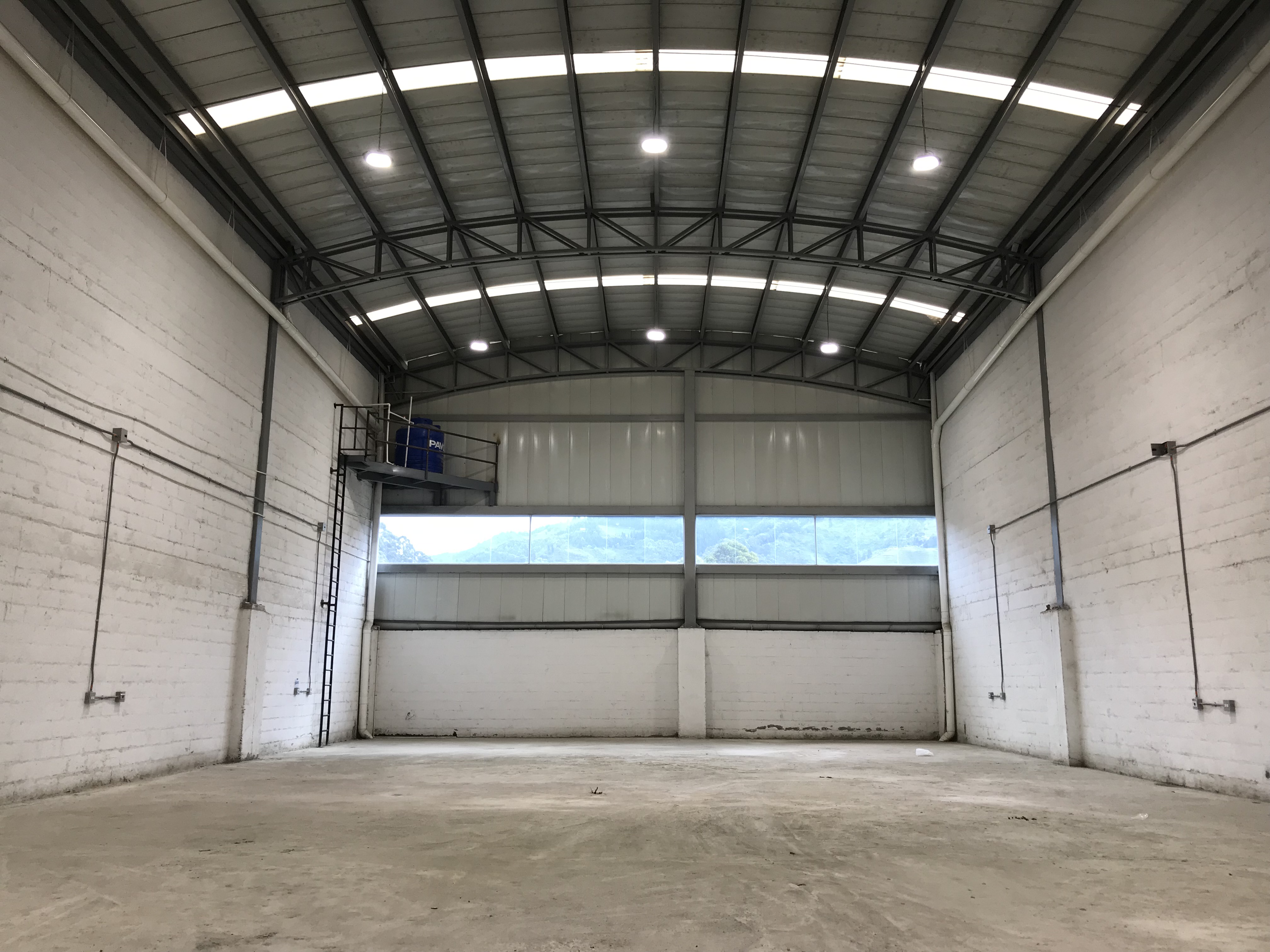 621m2 En La Estrella Bodega Arriendo