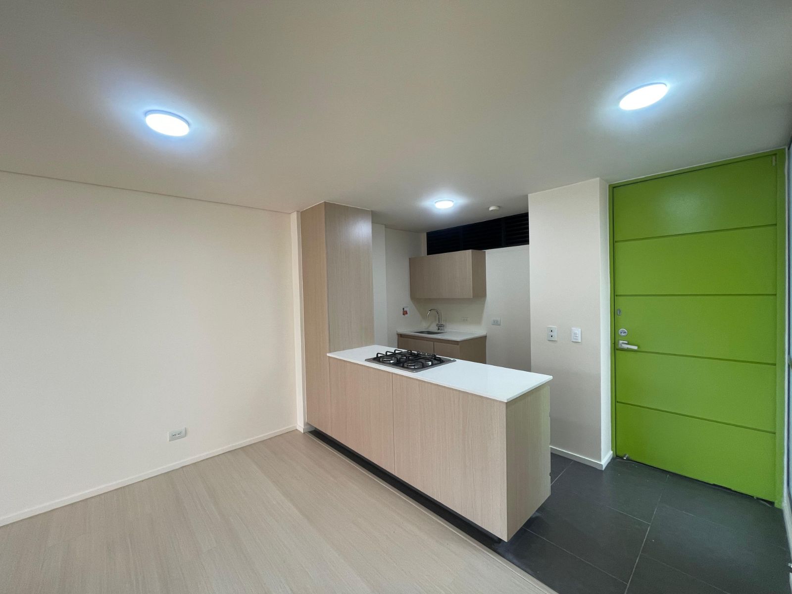 75m2 Apartamento para Arriendo  Loma de Brujas Envigado