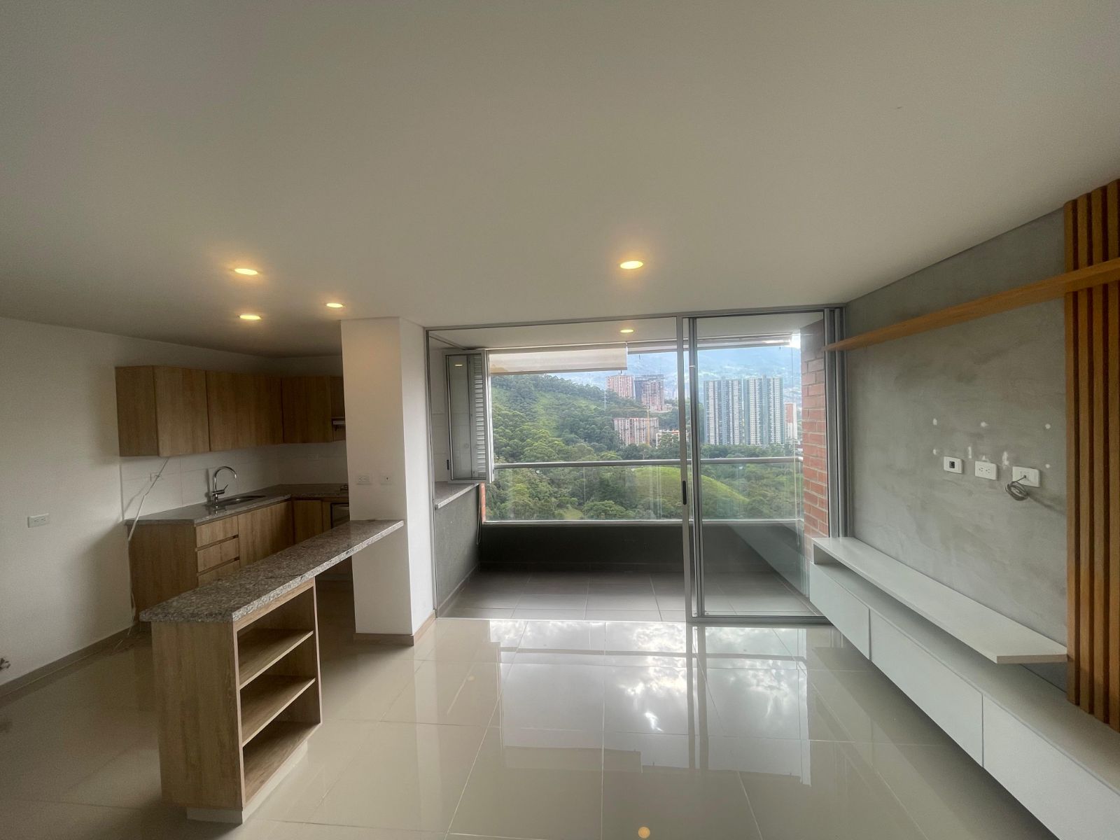 77m2 Apartamento en arrendamiento en Sabaneta