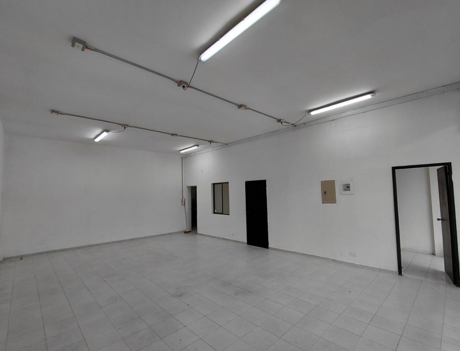 87m2 arriendo local Itagüí