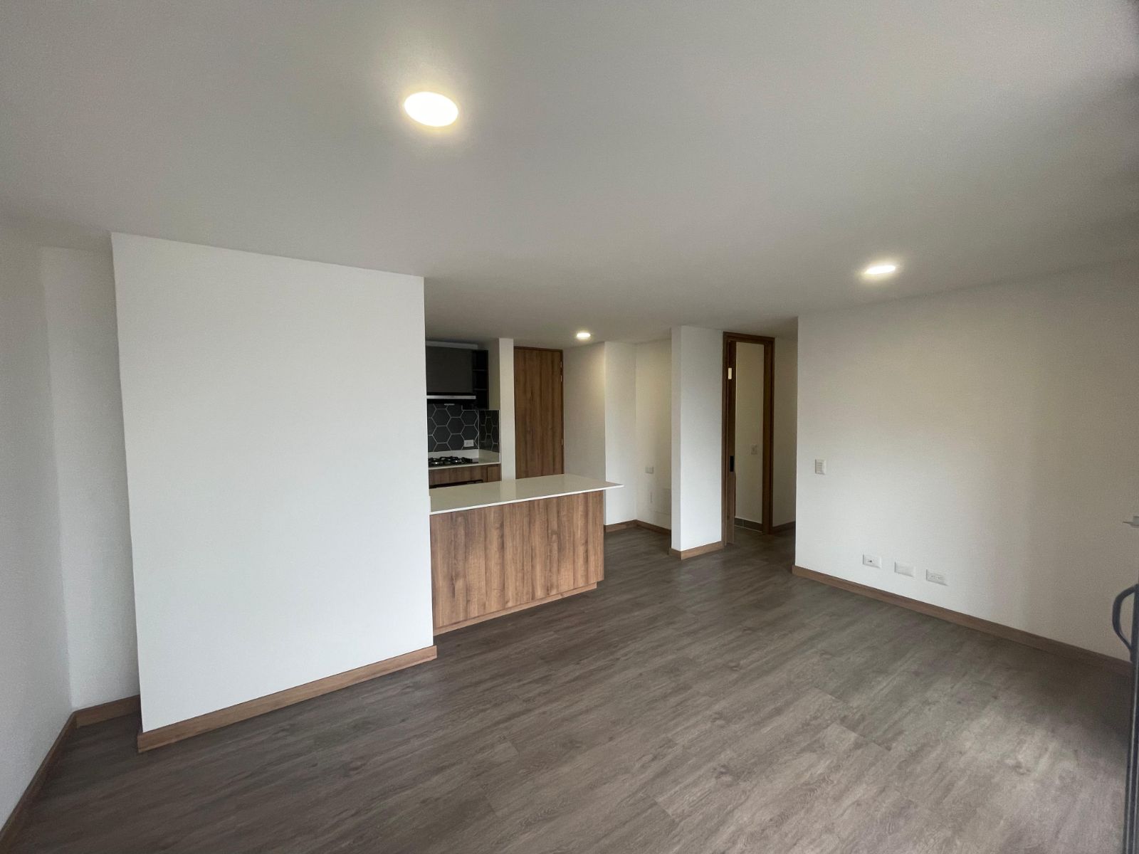 89m2 Apartamento en arrendamiento  para Estrenar en Envigado