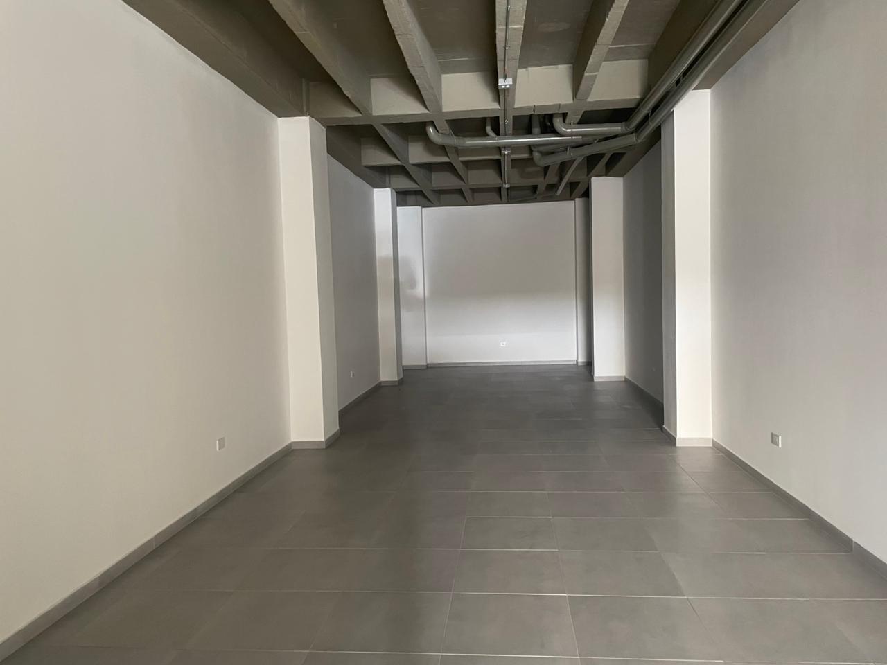 96m2 Local Comercial para arriendo en Centro de Itagui