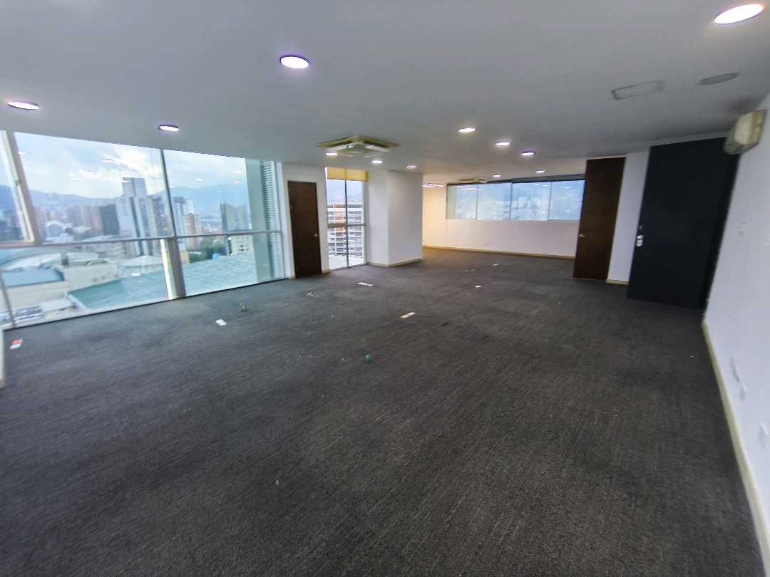 83m2 Oficina Medellín El Poblado Milla de Oro