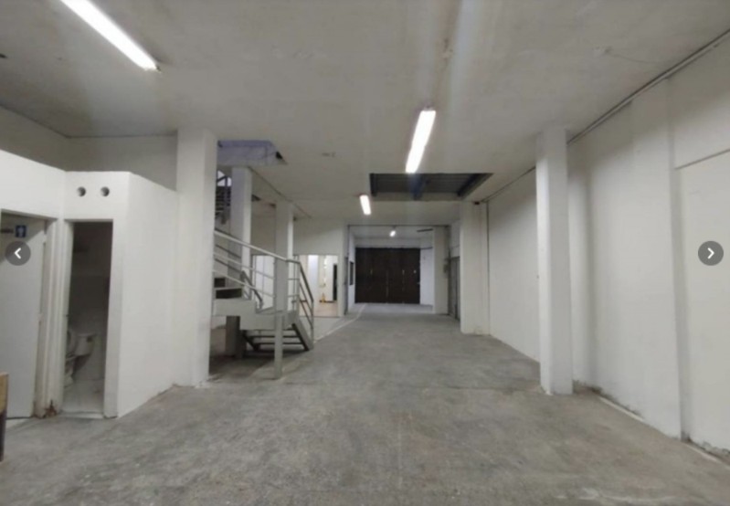 350m2 Bodega / Local arriendo Medellin - Barrio Colombia