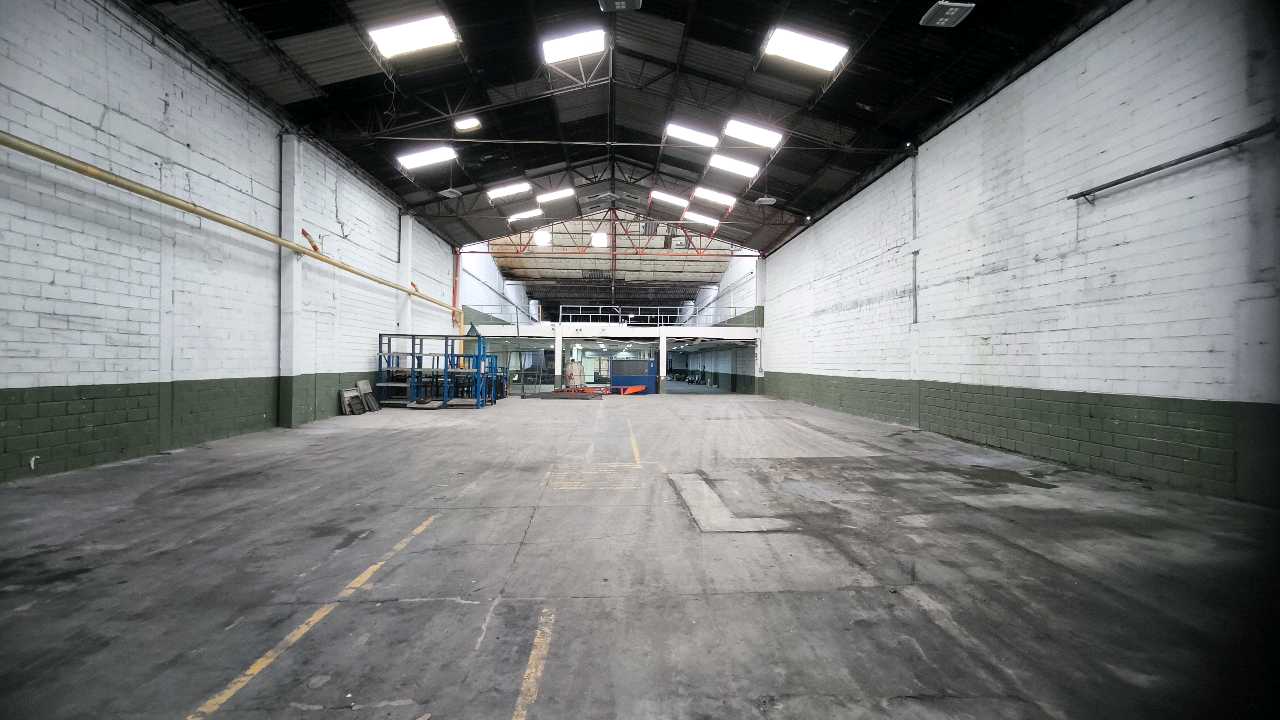 2.100m2 Bodega arriendo en Itagüí
