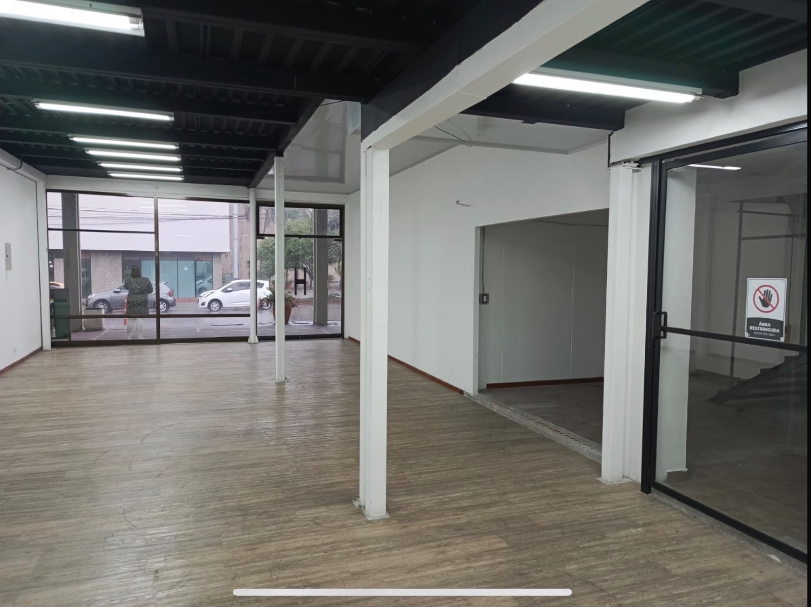 238m2 arriendo local / bodega Itagüí