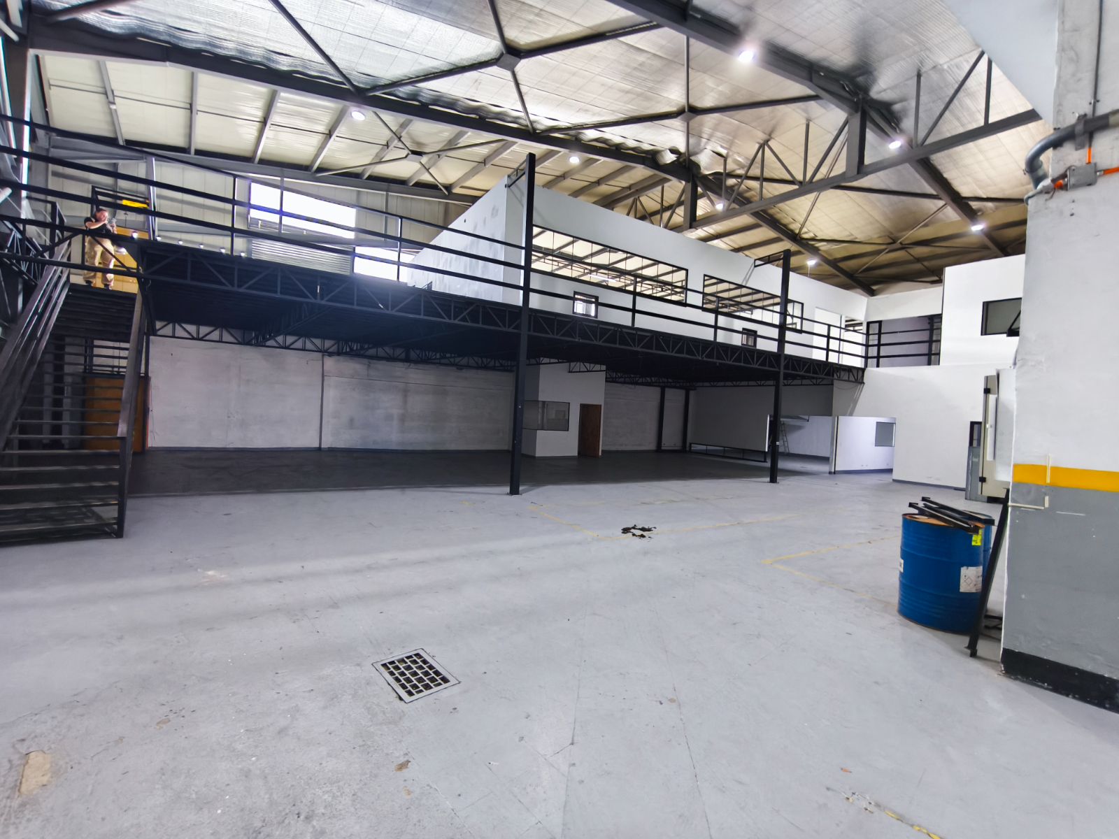 922m2 Bodega Arriendo Barrio Colombia